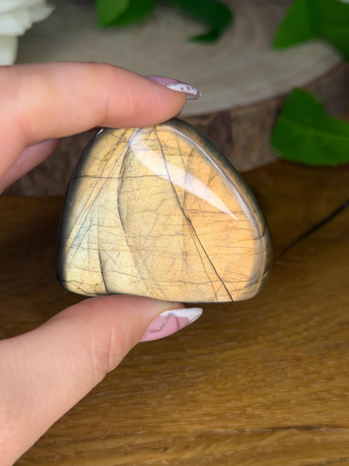 Labradorit Freiform Gelb