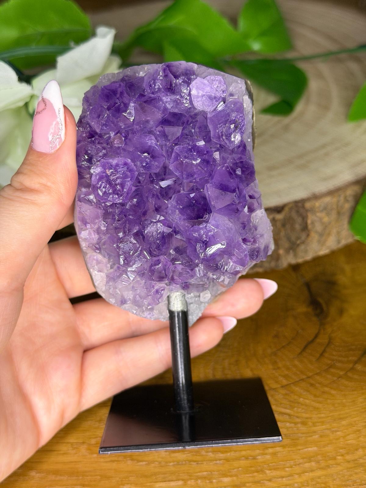 Amethyst auf Ständer