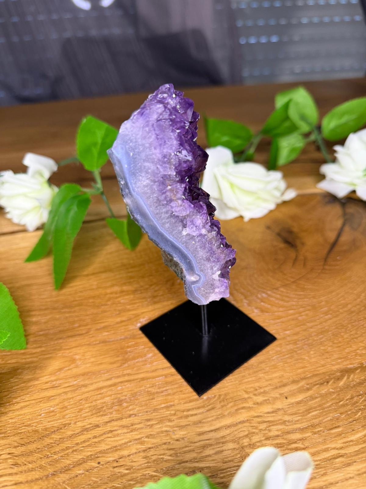 Amethyst auf Ständer